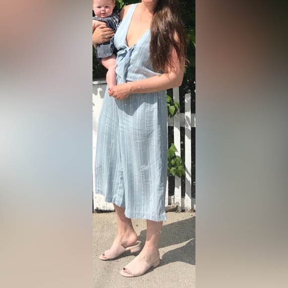 GF collection, baby blue low front and back, romper, wide leg, size: 8 - Picture 3 of 6